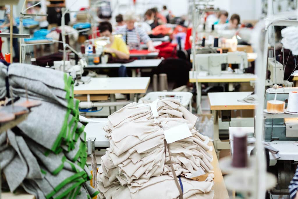 Feaxe Sports - Custom apparel manufacturing services,End-to-end garment production,OEM clothing factory,private label sportswear supplier,custom apparel Sialkot,bulk clothing services.